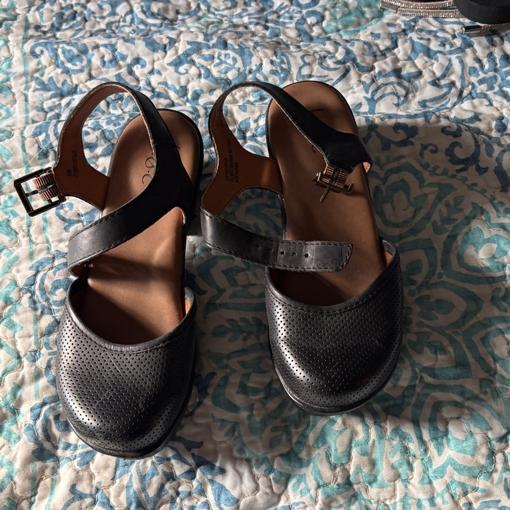 Boc EUC perforated clog style sandals